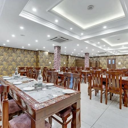 Hotel Kareem Residency Srīnagar Zewnętrze zdjęcie